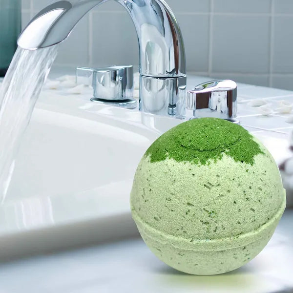 "Cedar Balsam" Organic Bath Bomb in kraft box - 5 oz