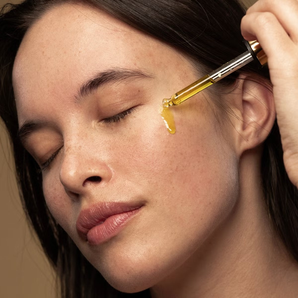 Pure Lingonberry Seed Oil Cold Pressed Botanical Oil | Nordic Inspired - 0.5 fl oz / 1 fl oz / 2 fl oz / 4 fl oz