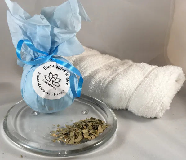 Eucalyptus Organic Bath Bomb - Refreshing and Relaxing